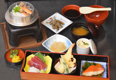 D.磯釜めし 三四郎